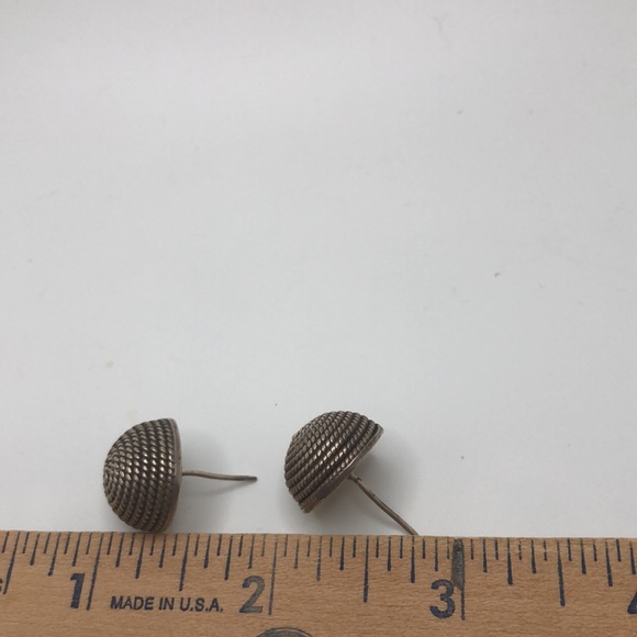 Vintage Bee Hive Design Studs Earrings 925 Sterling mark - Picture 4 of 7